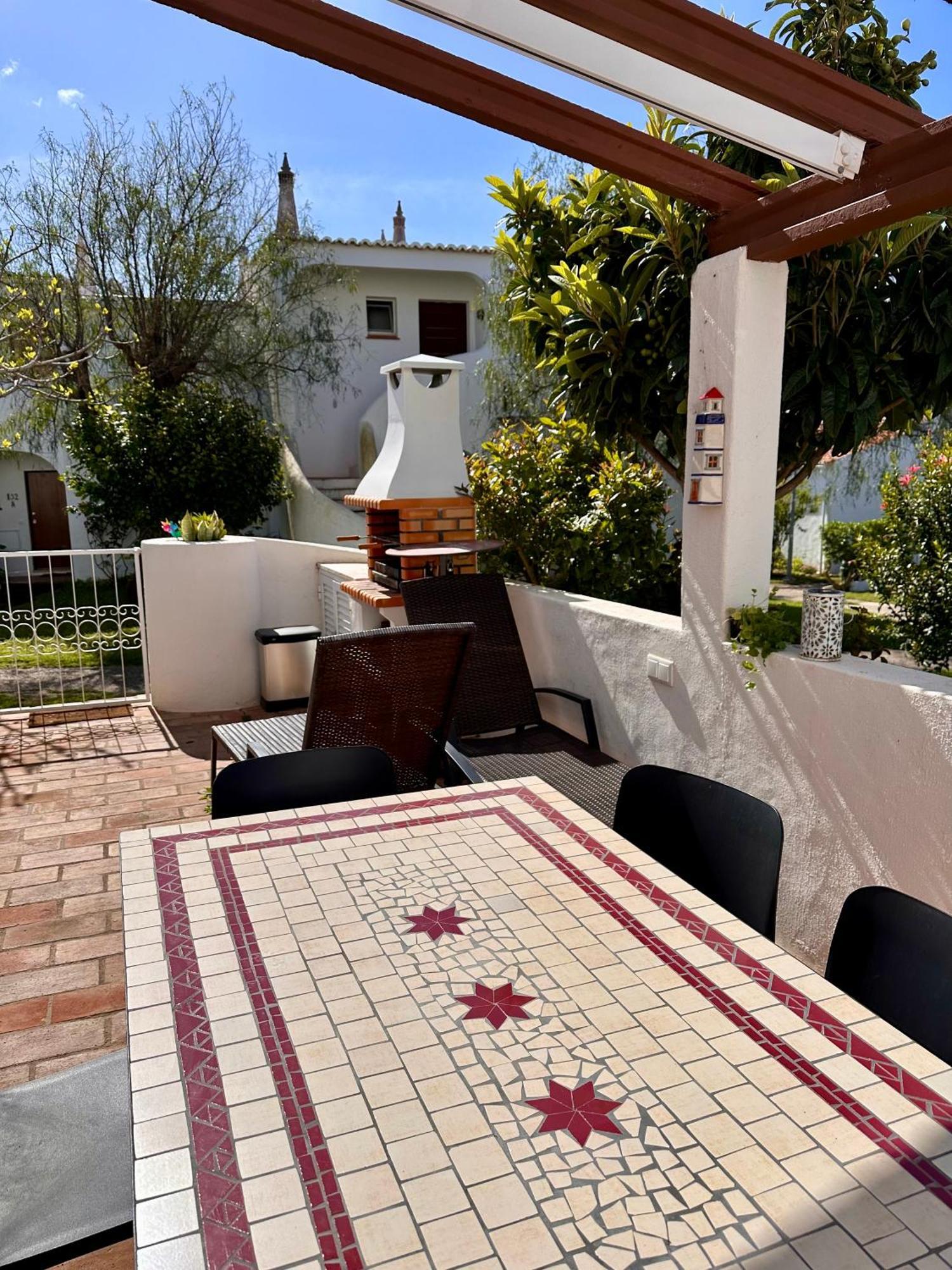 Castelo Da Esperanca Na Vila Sra Da Rocha Porches  Eksteriør billede