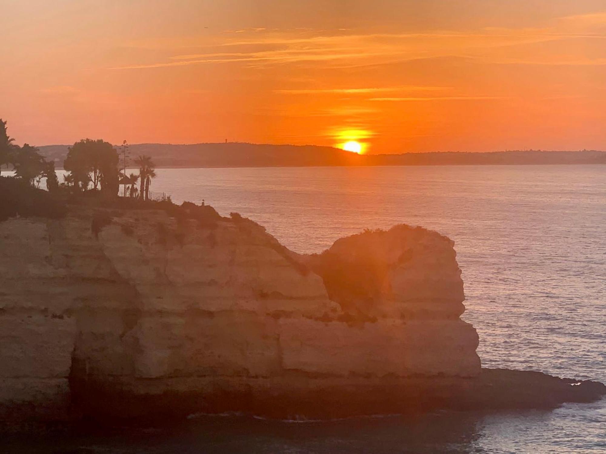 Castelo Da Esperanca Na Vila Sra Da Rocha Porches  Eksteriør billede
